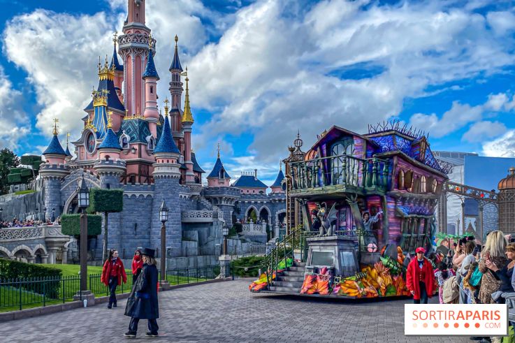 Halloween 2023 Disneyland Paris parade