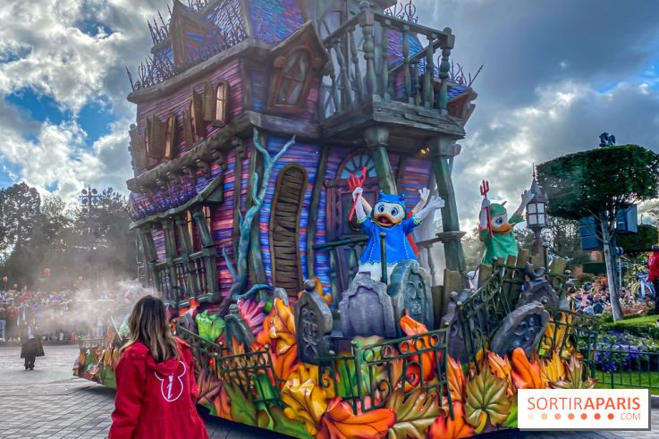 Halloween 2023 Disneyland Paris - parade