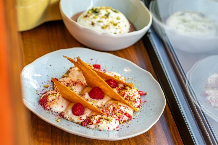 Les Bascules, délicieux restaurant méditerranéen rue de la Bourse -  millefeuilles