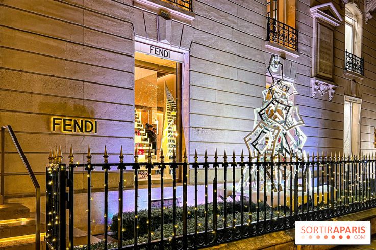 Les illuminations de Noël 2023 de l'Avenue Montaigne - cérémonie et décors féériques - image00076