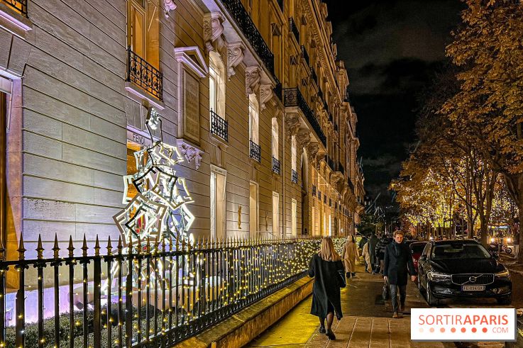 Les illuminations de Noël 2023 de l'Avenue Montaigne - cérémonie et décors féériques - image00077