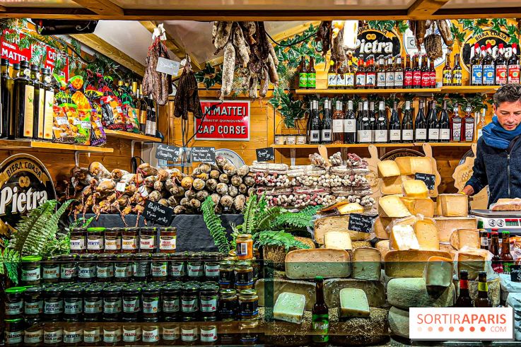 Le Marché de Noël 2023 de La Défense - Père Noël, spots photo illuminés, créateurs et stands gourmands - image00083