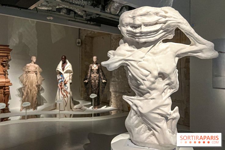 L’exposition retrospective de la créatrice de mode Iris Van Herpen au Musée des Arts Décoratifs