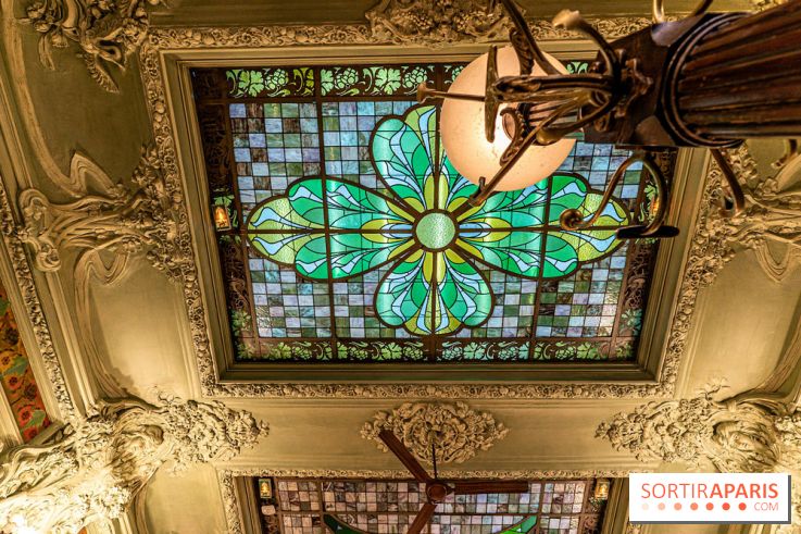 Le Bouillon Julien, la brasserie au sublime décor art nouveau, son menu et ses plats