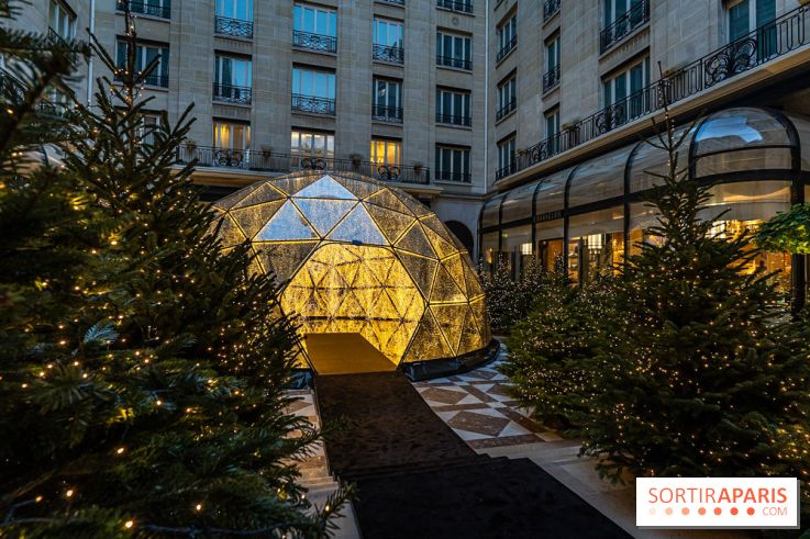 Le Four Seasons George V et ses décorations de fêtes