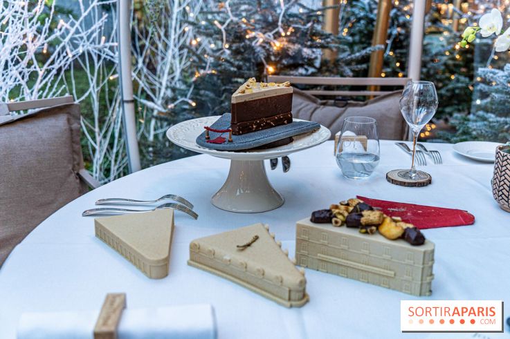La bûche de Noël de l’Hôtel Barrière Le Fouquet’s Paris 2023