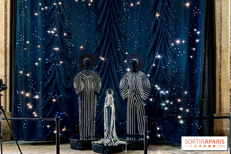 Astre, l'œuvre monumentale, mode, techno et lumineuse, à l'Eglise Saint Eustache pour les fêtes - image00007