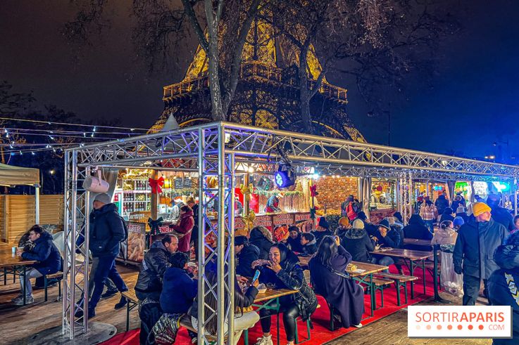 Marché de Noël 2023 au pied de la tour Eiffel - Quai Jacques Chirac