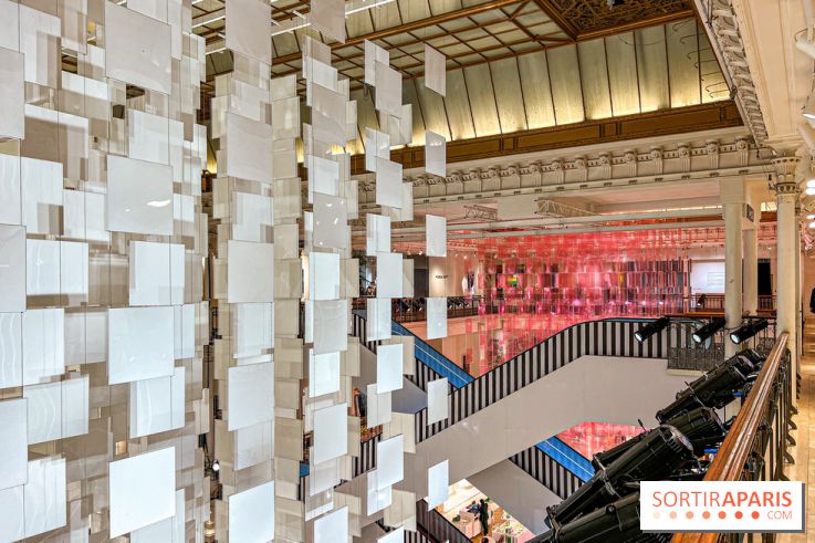 Aux Beaux Carrés, l'exposition de Daniel Buren au Bon Marché Rive Gauche