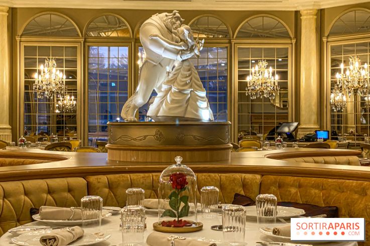 Disneyland Hotel à Disneyland Paris la table de Lumière