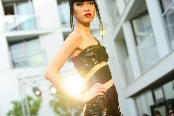 Exposition Haute Couture à l'hôtel Renaissance Paris Arc de Triomphe