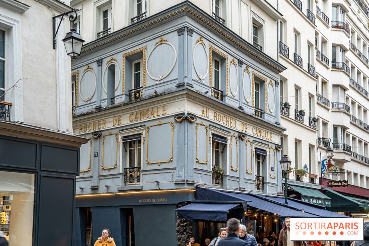Au Rocher de Cancale, le restaurant historique à la façade bleue rue Montorgueil