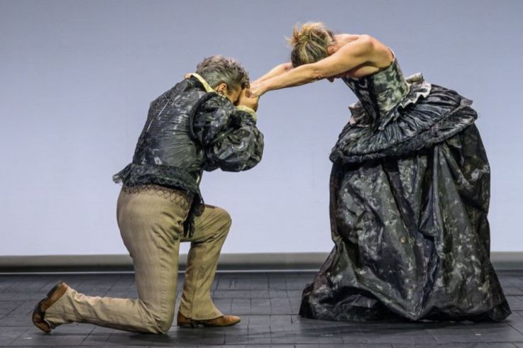 Il faut qu'une porte soit ouverte ou fermée :  le texte d'Alfred Musset auThéâtre Montansier 