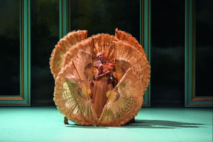 Marie-Antoinette en ballet : la dernière Reine de France racontée en danse à l’Opéra de Versailles