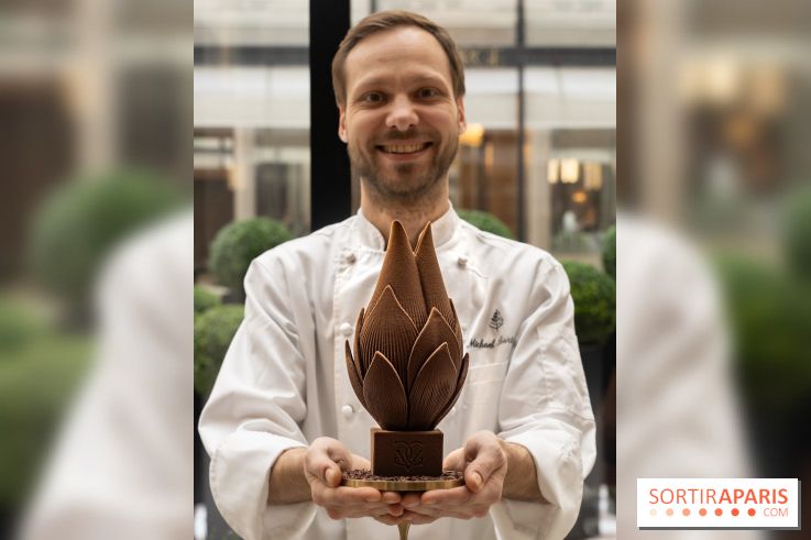 L'oeuf de Pâques fleur du George V Paris par Michael Bartocetti 2024