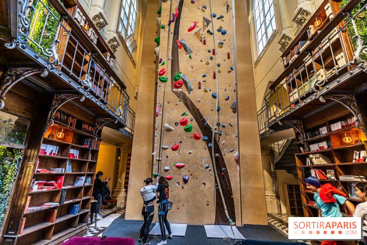 Climbing District Saint-Lazare, la salle d'escalade et espace coworking cachée dans une chapelle