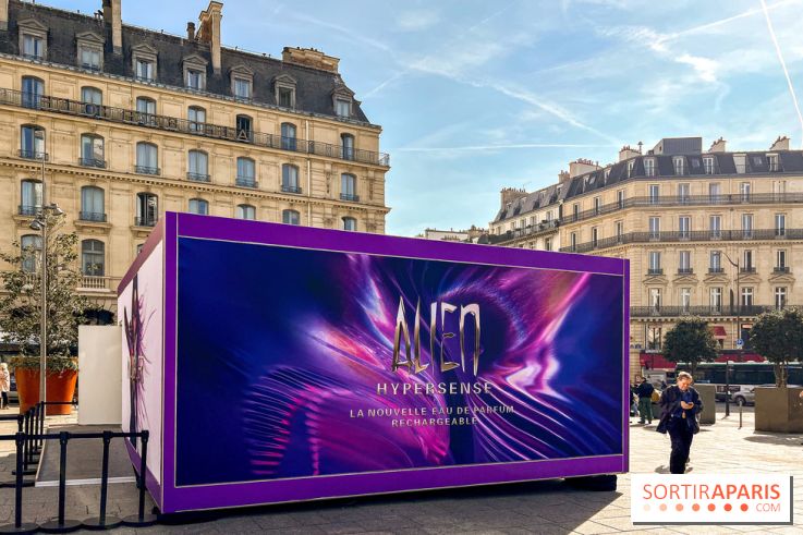 Mugler installe un pop up sensoriel et immersif avec des animations gratuites, à Paris