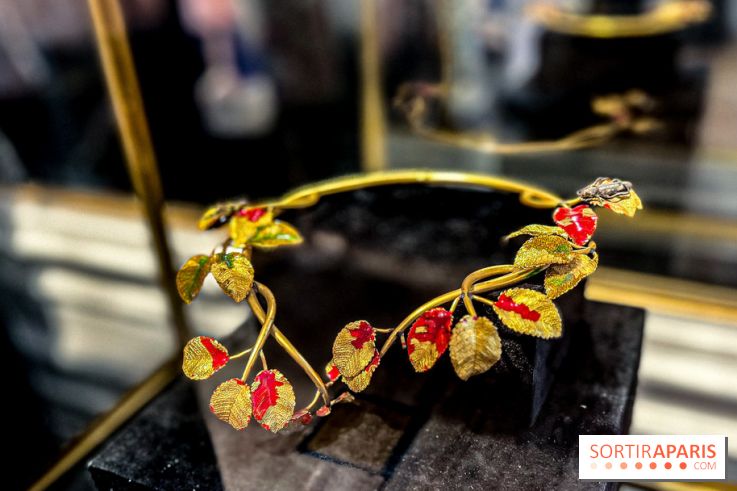 Exposition Haute Couture gratuite chez Bonhams Cornette de Saint Cyr, maison de vente prestigieuse à Paris - image00054