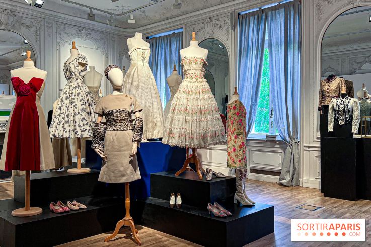 Exposition Haute Couture gratuite chez Bonhams Cornette de Saint Cyr, maison de vente prestigieuse à Paris - image00102