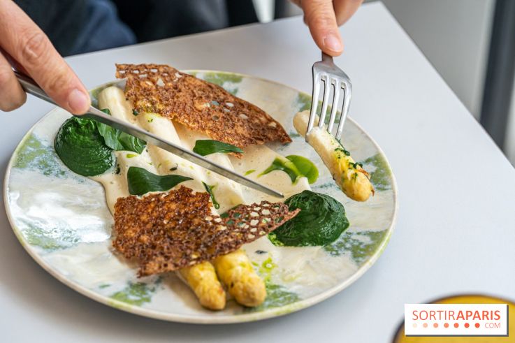 Le Café Mirette, l'excellent resto à la Fondation Pernod, côté Gare Saint-Lazare -  asperges blanches