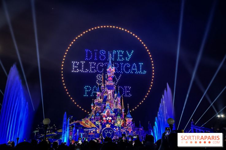 Disney Electrical Sky Parade - IMG 4479