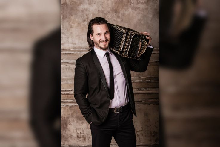 Solo Tango Orquesta. Musique, danse et voix du tango.