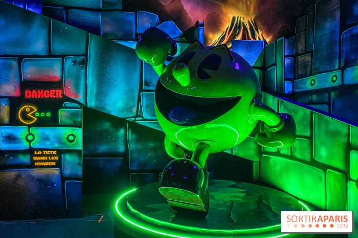 La Tête dans les Nuages - la Défense - Pac Man