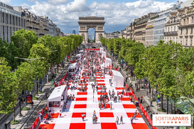 The big picnic on the Champs-Elysées in Paris, photos and video ...