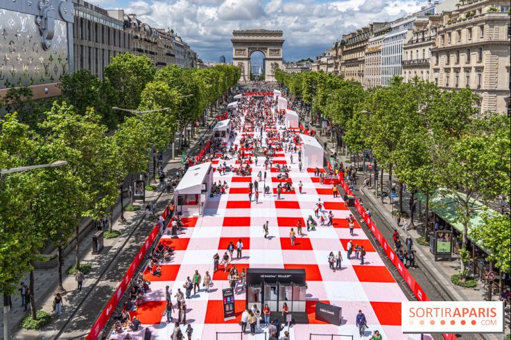 The big picnic on the Champs-Elysées in Paris, photos and video ...