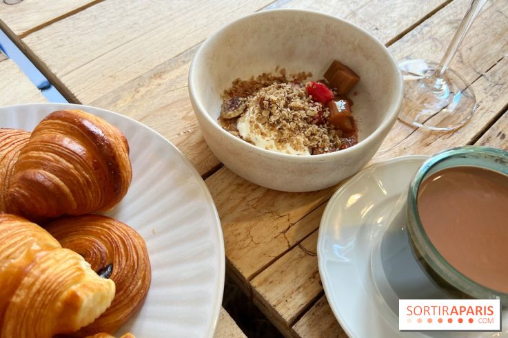 Brunch La Datcha - Muesli rhubarbe