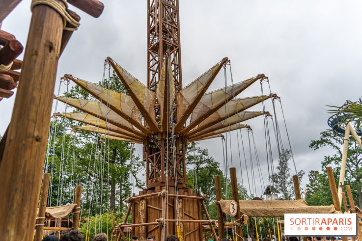 Parc Astérix : inauguration de la Tour Numérobis avec Jamel Debbouze