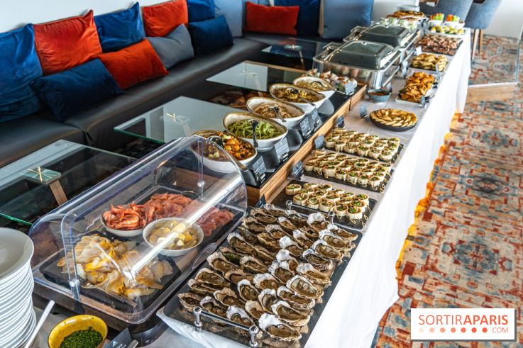 Le Brunch à volonté du belvédère au Domaine de la Corniche dans les Yvelines - photos -  buffet