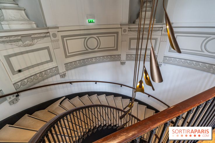 Exposition 'Bijoux de Scène de la Comédie Française' à l'hôtel historique de Mercy-Argenteau qui se dévoile