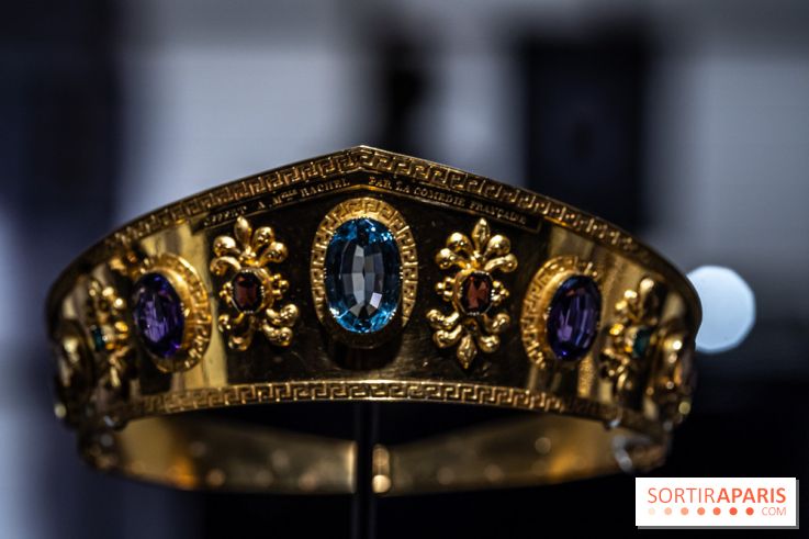 Exposition 'Bijoux de Scène de la Comédie Française' à l'hôtel historique de Mercy-Argenteau qui se dévoile