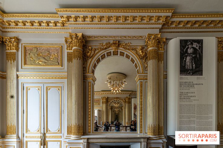 Exposition 'Bijoux de Scène de la Comédie Française' à l'hôtel historique de Mercy-Argenteau qui se dévoile