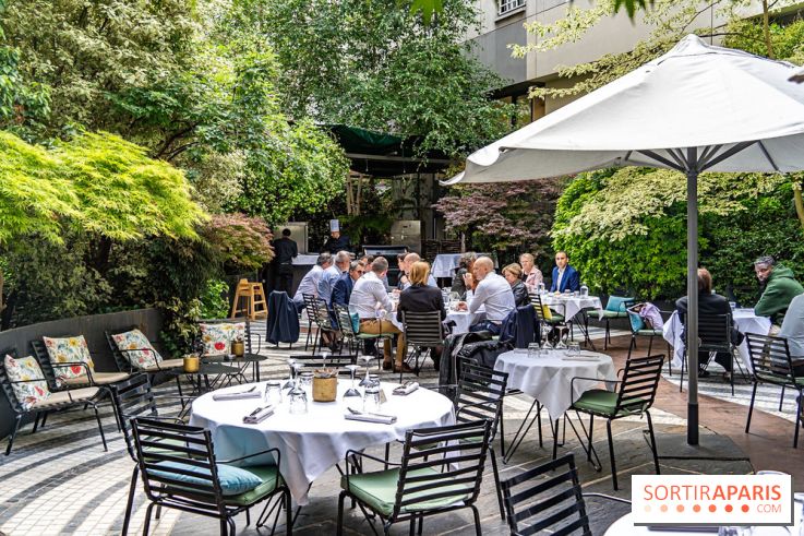 La terrasse du Jardin Privé à Châtelet Les Halles en mode barbecue  -  A7C6503