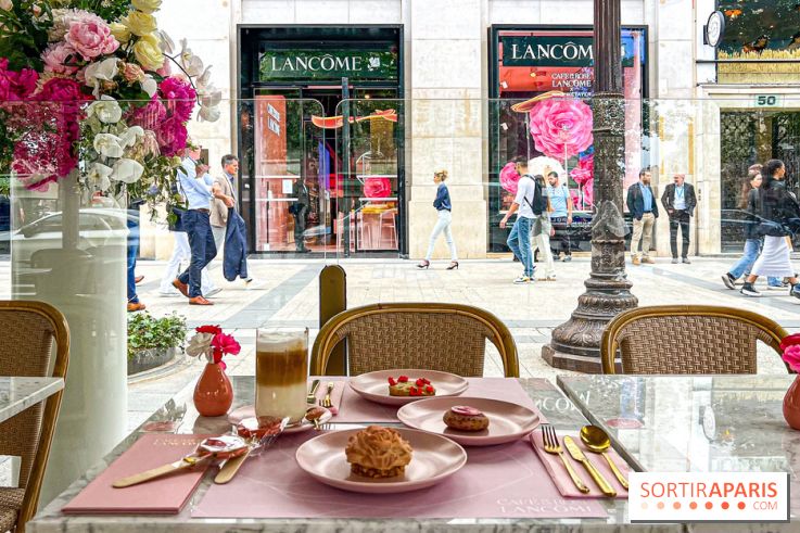 Le Café de la Rose Lancôme par Nina Métayer sur les Champs-Elysées à Paris - Exposition Siège Social Sisley 1086192