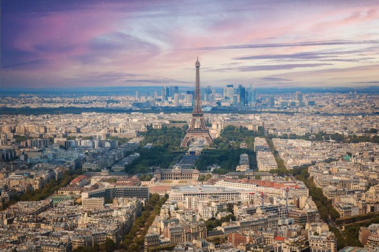 A ne pas manquer avant sa fermeture pour travaux : le Rooftop de la Tour Montparnasse, une vue panoramique de Paris à 210 mètres de hauteur !
