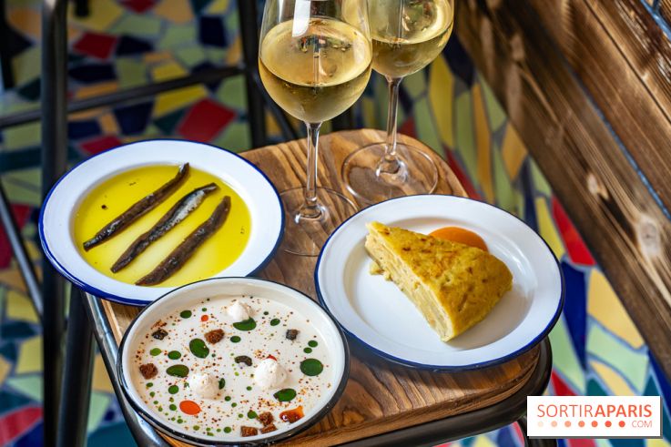 Tina restaurant - bar à Tapas Paris 6  -  Ajo blanco / fromage frais / noisettes - anchois - tortillas