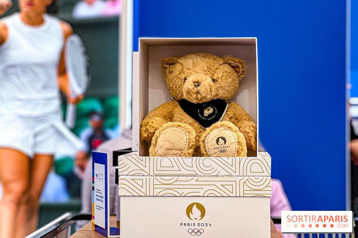 Megastore Paris 2024 Champs-Élysées - image00045