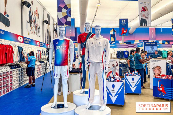 Megastore Paris 2024 Champs-Élysées
