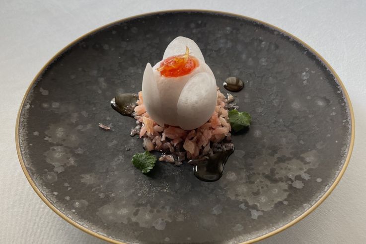 Montée : le restaurant de Takayuki Nameura pour un repas gastronomique en 10 étapes !