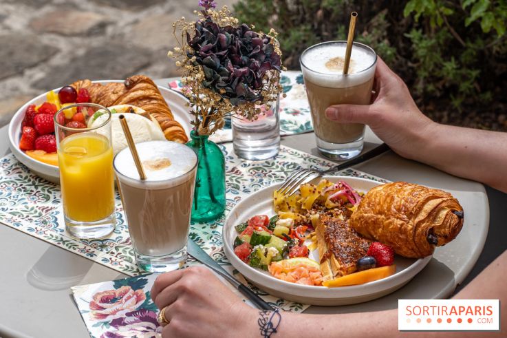 Le brunch à volonté de Chez Molly à Versailles dans les Yvelines - 78 -  table terrasse
