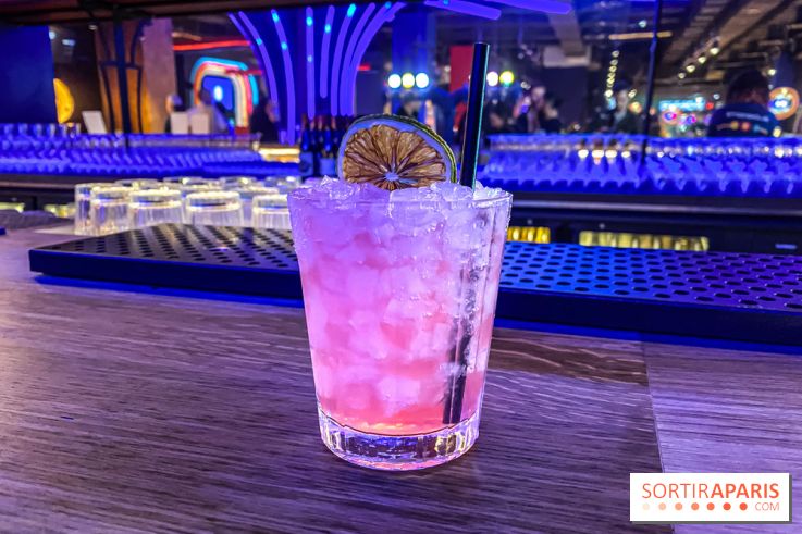 Shuffled, l'enseigne de shuffleboard à Boom Boom Villette - IMG 8548