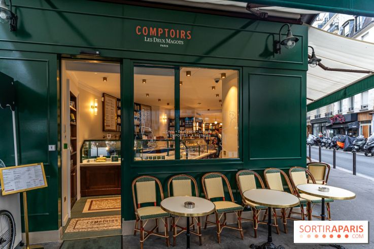 Le Comptoirs des Deux Magots di Saint-Germain-des-Près, sebuah kafe ...