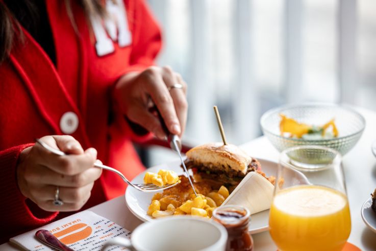 Брънч за всички в Umami Burger Paris: идеалният адрес за приятен ...