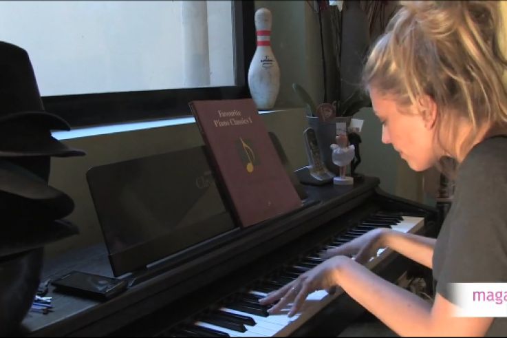 Magasins Paris teste l'Xperia X10 - Episode 4