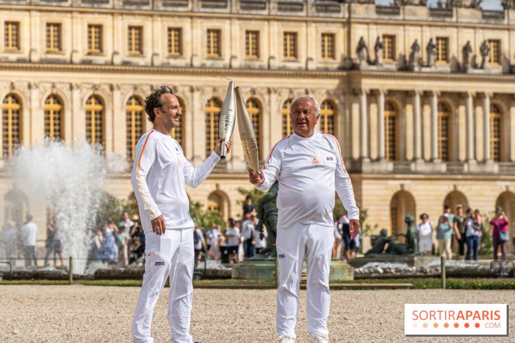 JO Paris 2024 : Les porteurs et relais de la flamme à Versailles