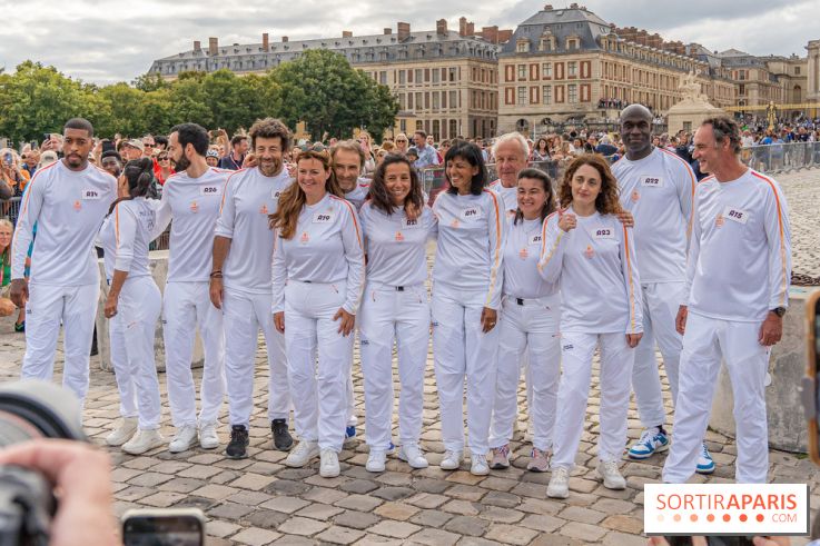 JO Paris 2024 : Les porteurs et relais de la flamme à Versailles -