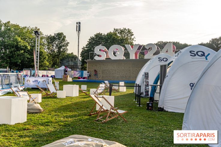 La Fan zone de Saint-Quentin en Yveli!nes, soirée Ofenbach et drones -  A7C0306